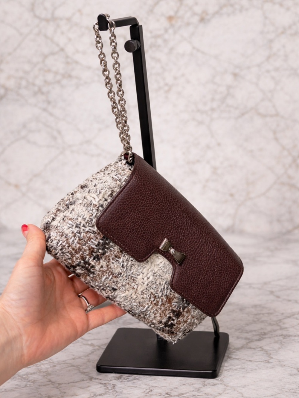 Henri Bendel brown fabric and leather wristlet clutch - Picture 5 of 5
